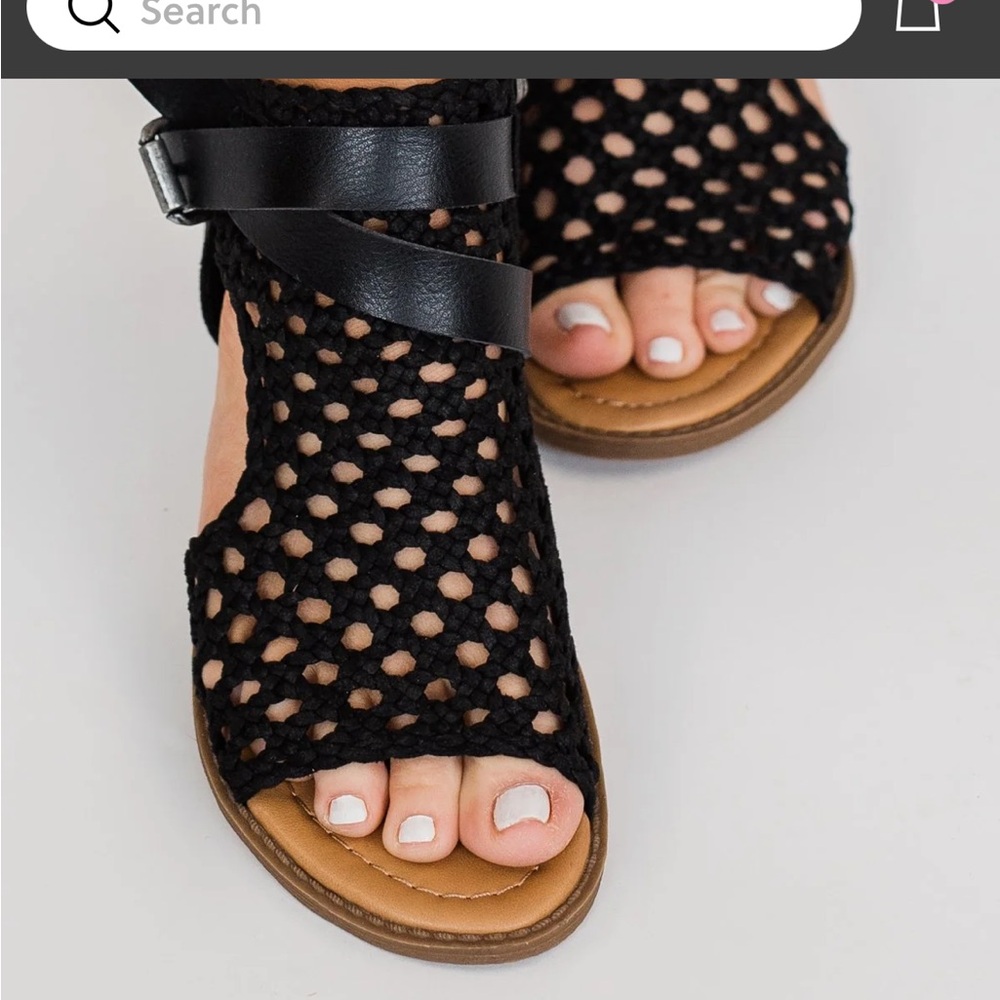 Stylish Women's Sandals - Black and Beige - Picture 2 of 5